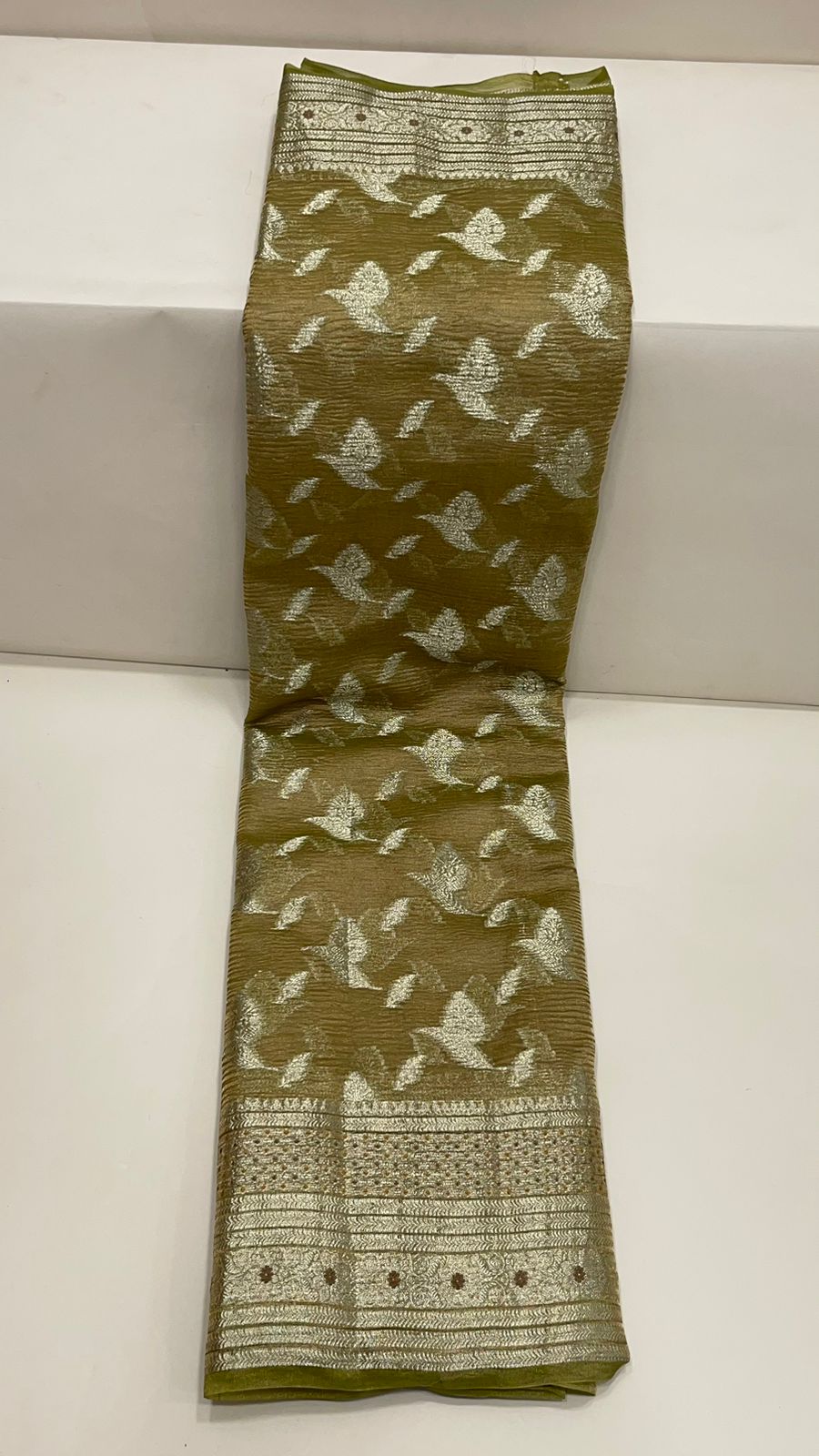 Unveils Elegance: Faishana Pure Silk Handloom Olive Green Crushed Tissue Zari Floral Booti Saree, Adorned with Banarasi Zari Border & Matching Blouse Piece