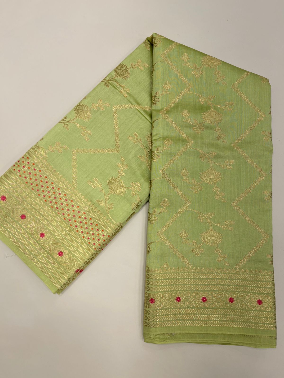 Faishana Presents: Exquisite Pure Silk Handloom Pistachio Chiniya Silk Tilfi Zari Jaal Zig-Zag Banarasi Saree with Minakari Zari Border & Matching Blouse Piece