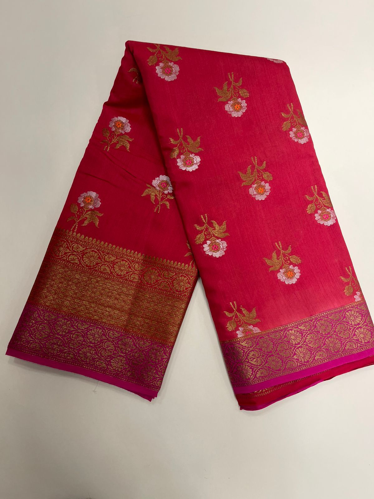 Faishana Pure Silk Handloom Red Muga Silk Zari Mina Floral Booti Contrast Magenta Anchal Copper Zari Border Banarasi Saree with Magenta Blouse