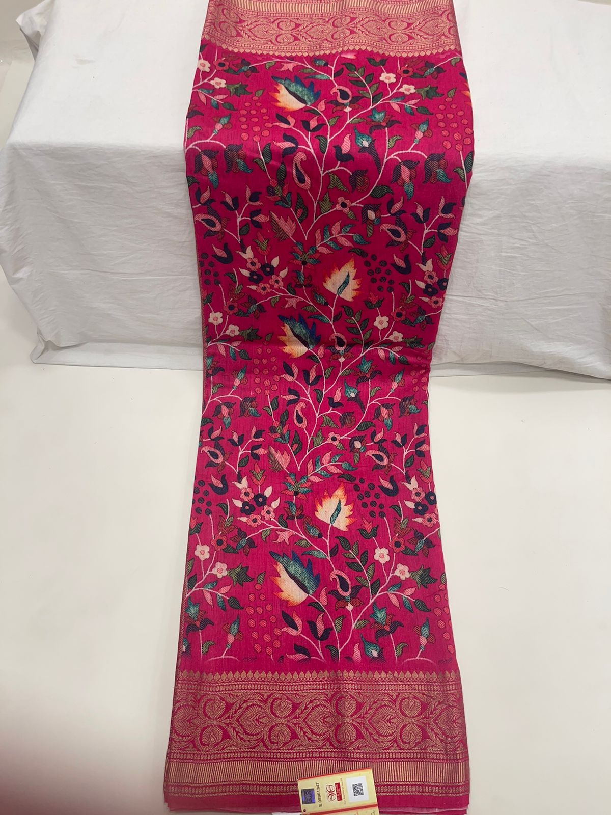 Faishana Pure Silk Handloom Pink Katan Georgette Digital Printed Zari Floral Jaal Kadhwa Banarasi Border with Pink Blouse.