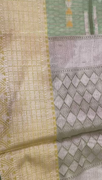 Faishana Presents Handwoven Pistachio Green Mulberry Silk Geometrical Motif Tilfi Zari Border With Parrot Green Blouse Banarasi Saree